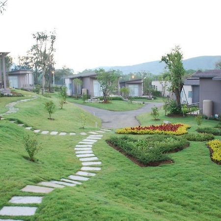 Hommuenlee Hill Resort Pak Chong Exterior foto